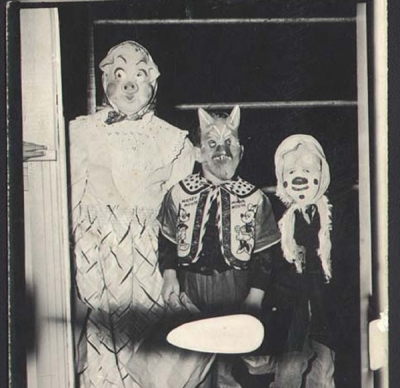 creepy_halloween_costumes_1900s_9