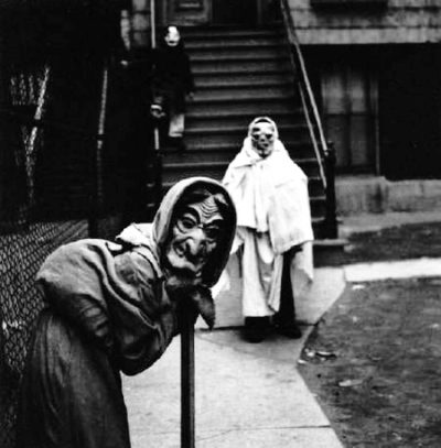 creepy_halloween_costumes_1900s_5